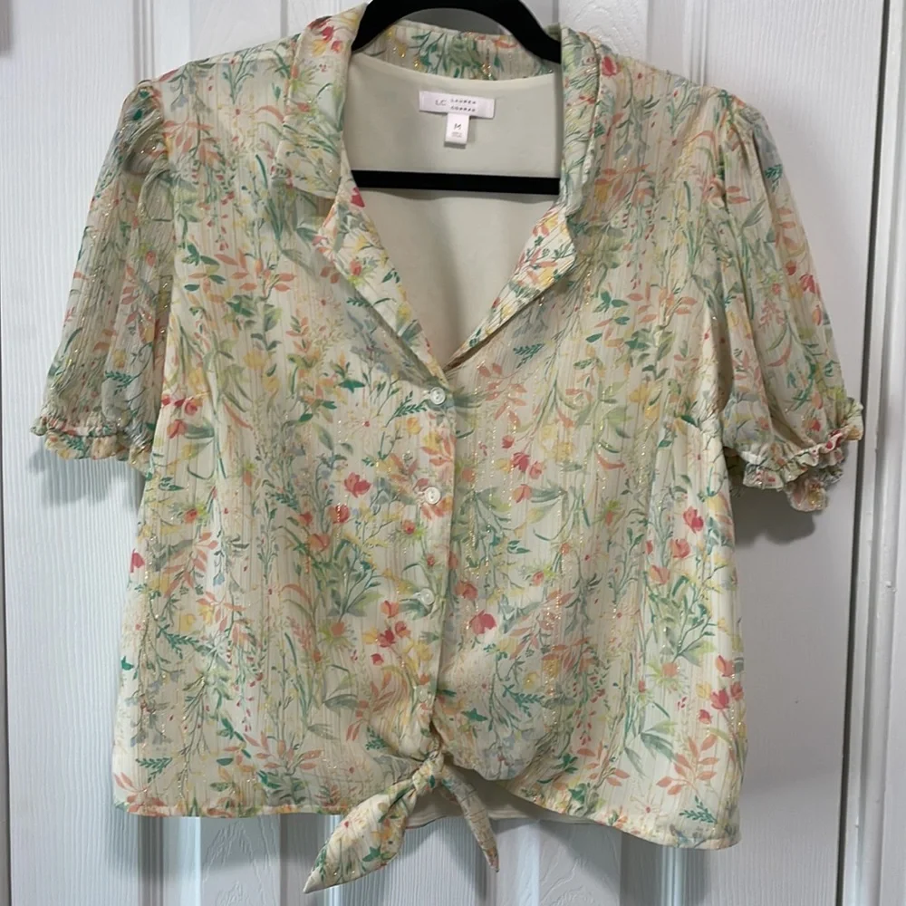 NWOT Lauren Conrad floral blouse - Picture 2 of 7